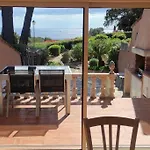 Maison 8p, Superbe Vue Mer, Piscine 25x10m, 300m Plage, Tennis, Domaine Securise Feriehus